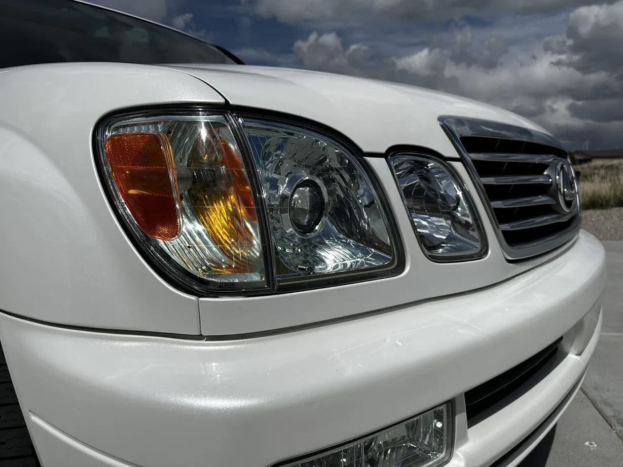 2006 Lexus LX470, view
