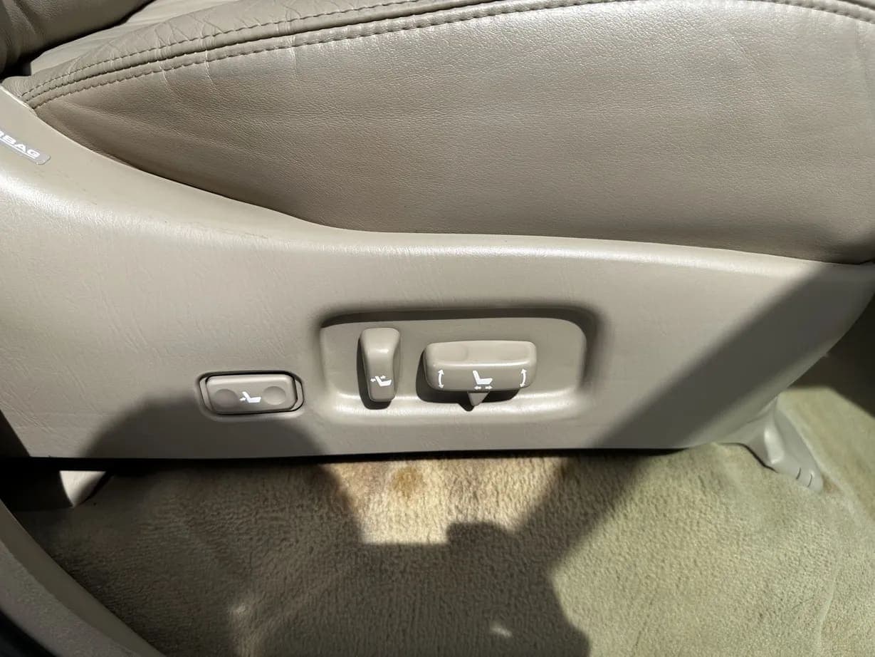 2006 Lexus LX470, view