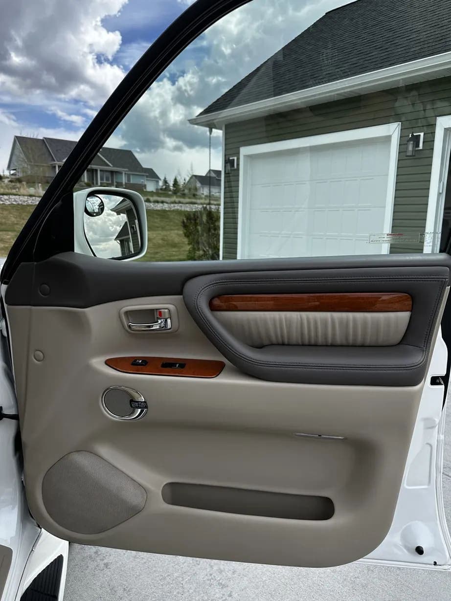 2006 Lexus LX470, view