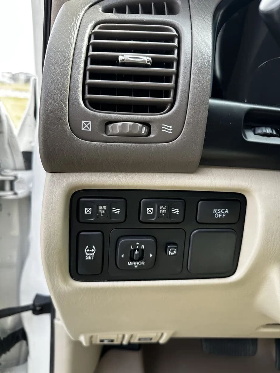 2006 Lexus LX470, view