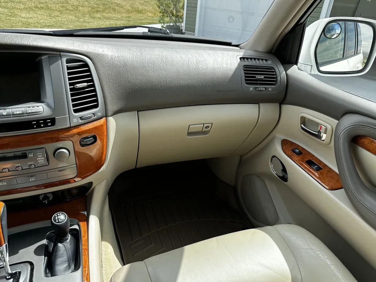 2006 Lexus LX470, view