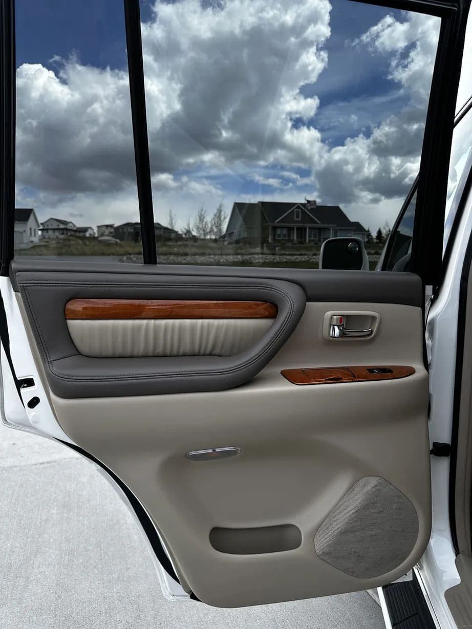 2006 Lexus LX470, view