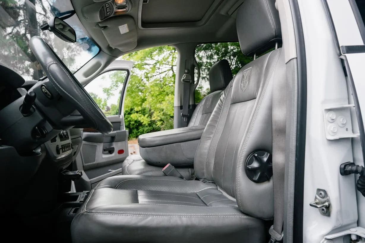 2008 Dodge Ram 2500 Laramie Mega, view