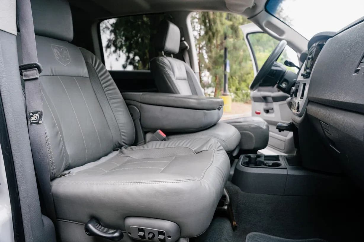 2008 Dodge Ram 2500 Laramie Mega, view