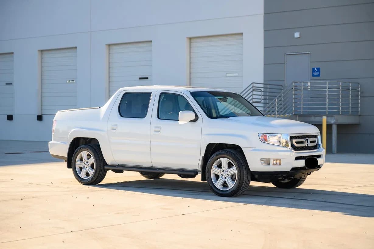 2010 Honda Ridgeline RTL, view
