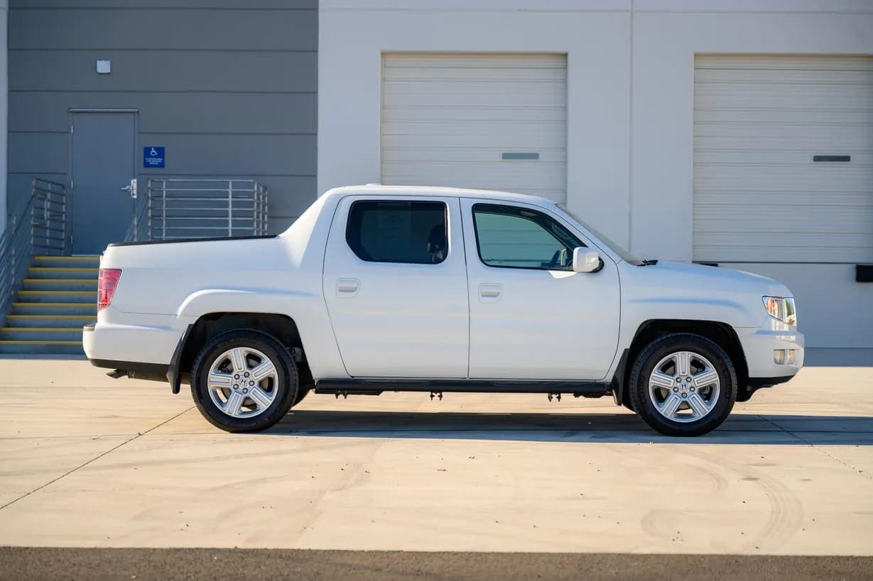 2010 Honda Ridgeline RTL, view