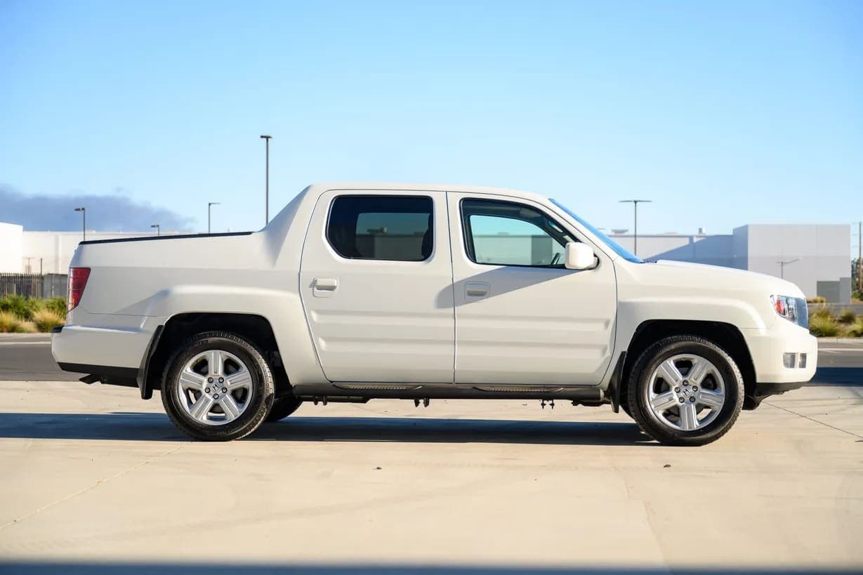 2010 Honda Ridgeline RTL, view