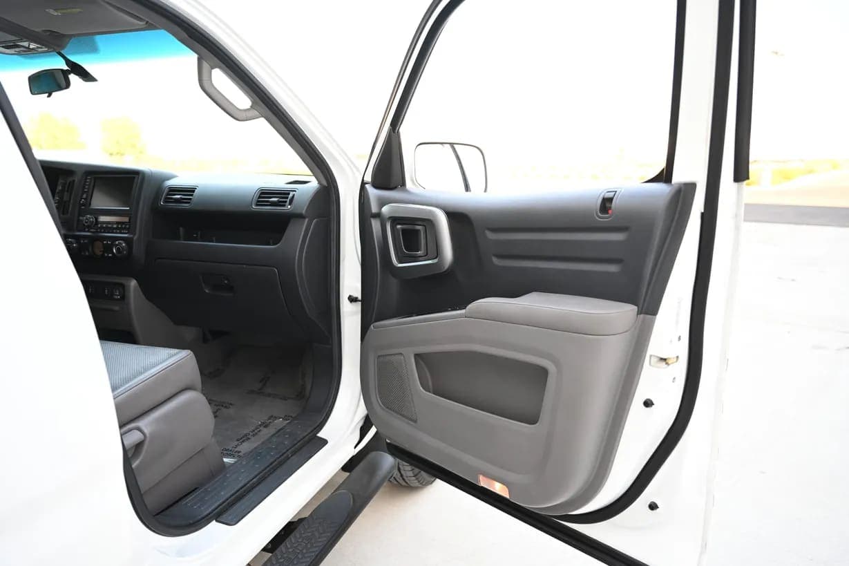 2010 Honda Ridgeline RTL, view