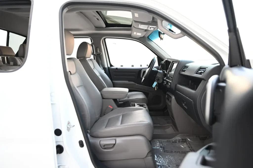 2010 Honda Ridgeline RTL, view