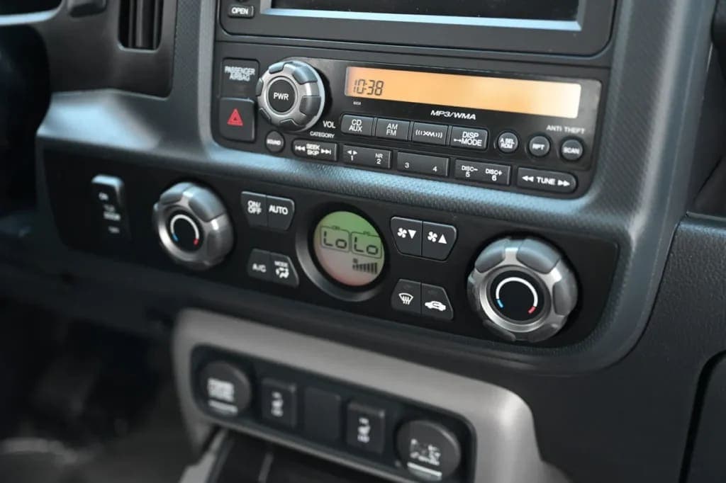 2010 Honda Ridgeline RTL, view