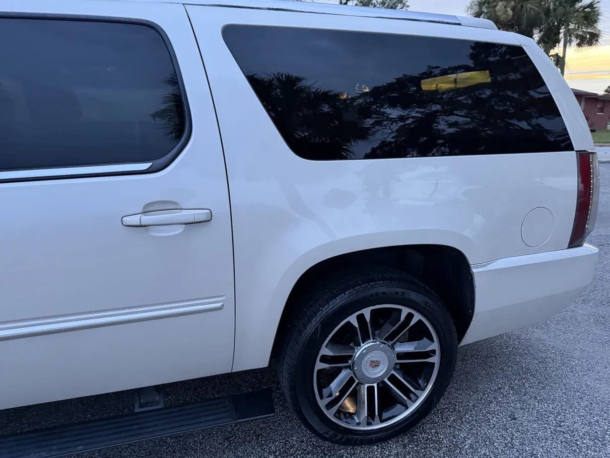 2013 Cadillac Escalade ESV Premium, view