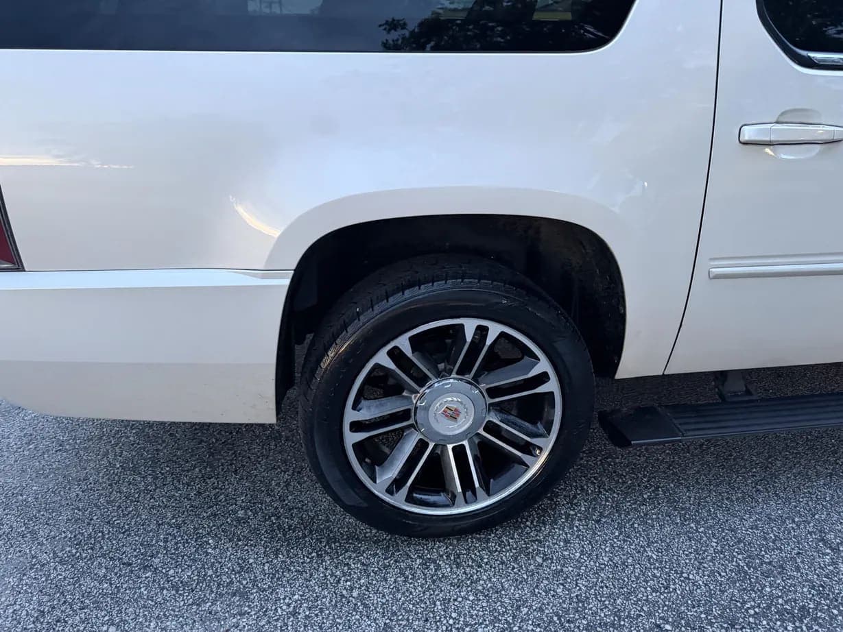 2013 Cadillac Escalade ESV Premium, view