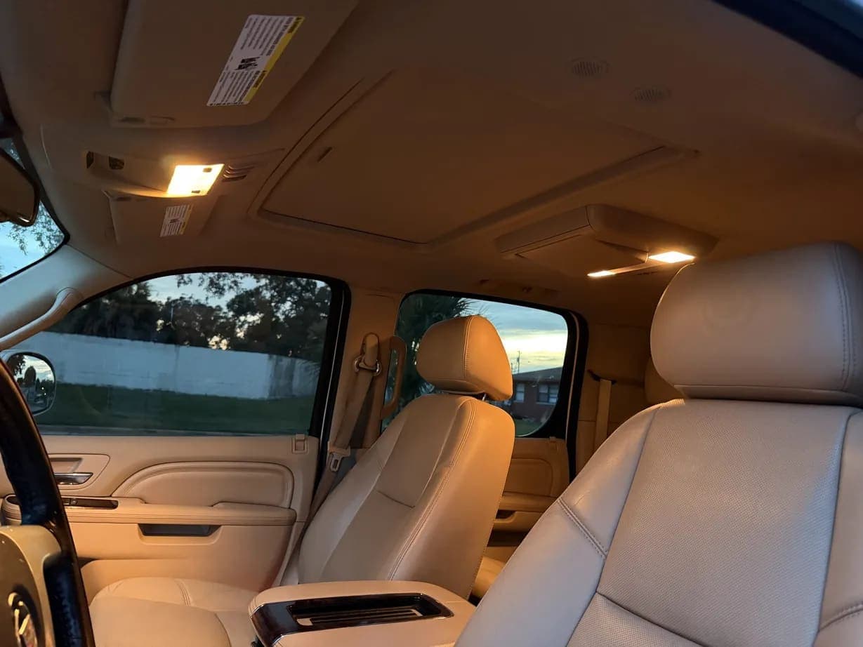 2013 Cadillac Escalade ESV Premium, view