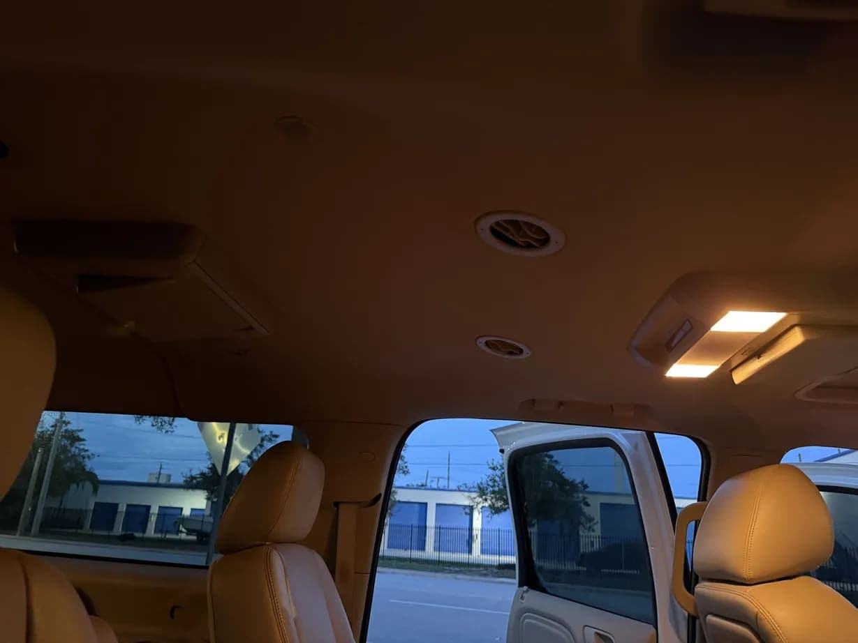 2013 Cadillac Escalade ESV Premium, view