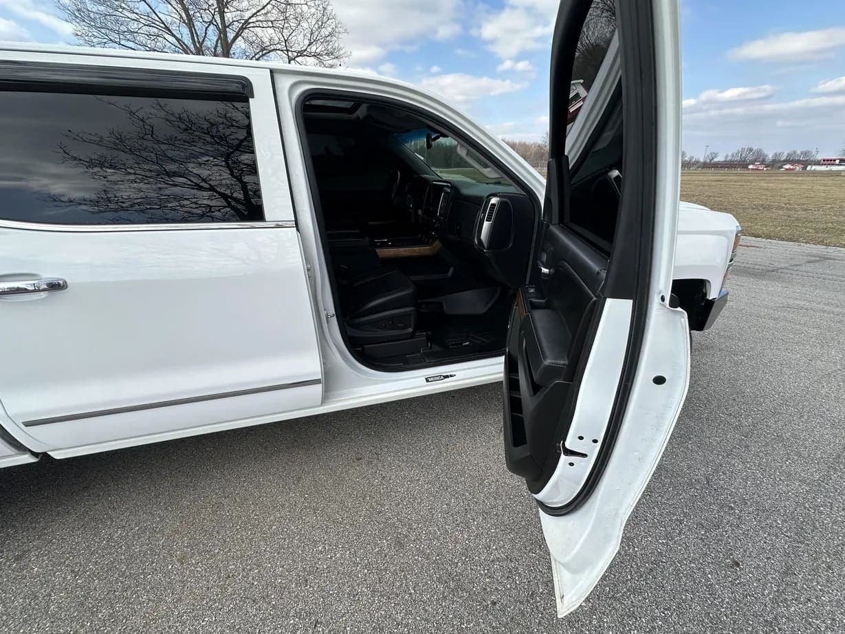 2015 Chevrolet Silverado 1500 LTZ, view