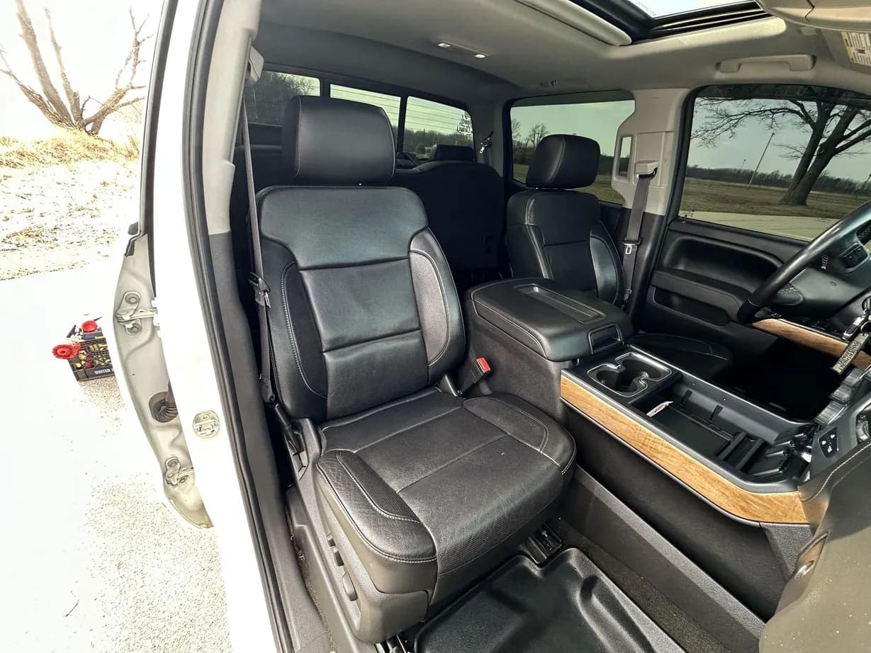 2015 Chevrolet Silverado 1500 LTZ, view