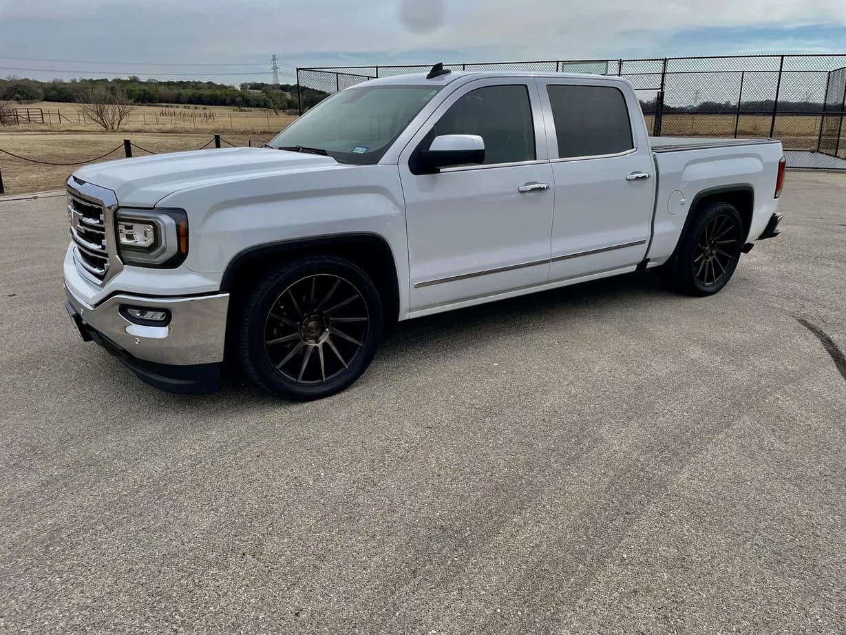 2017 GMC Sierra 1500 SLT Crew Cab, view