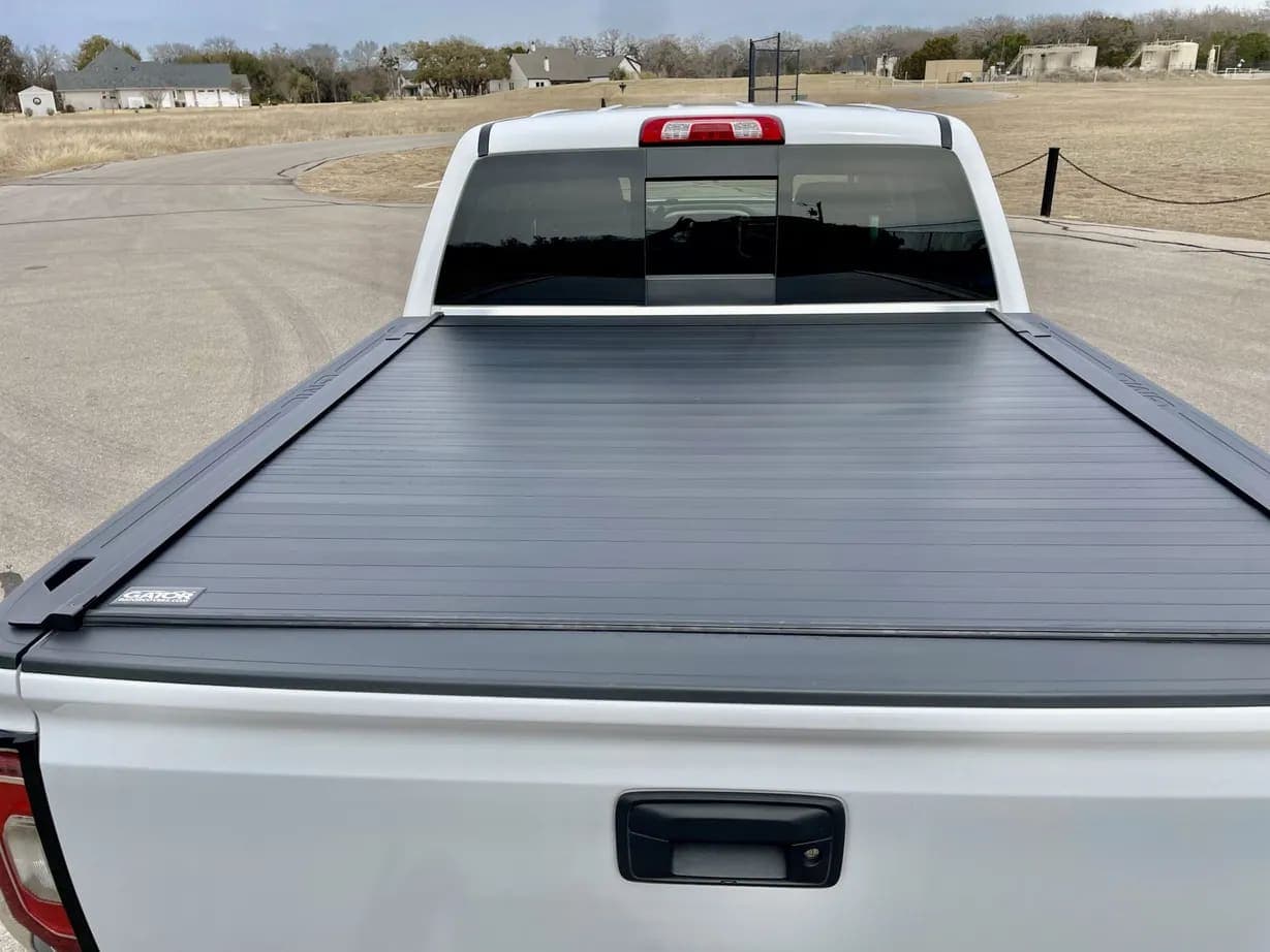 2017 GMC Sierra 1500 SLT Crew Cab, view