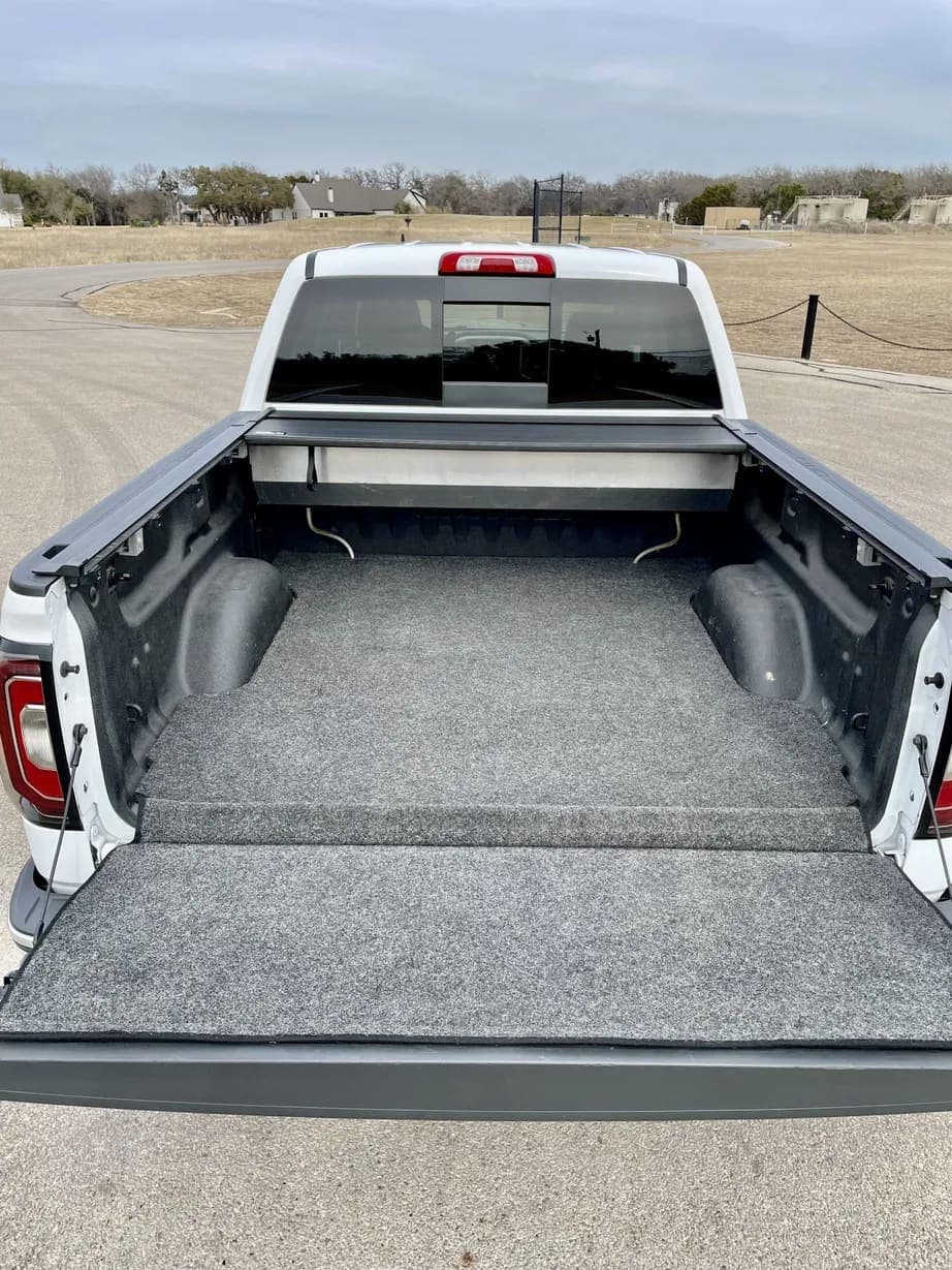 2017 GMC Sierra 1500 SLT Crew Cab, view
