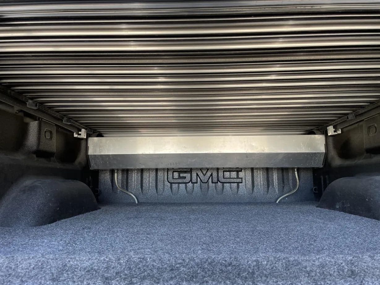 2017 GMC Sierra 1500 SLT Crew Cab, view