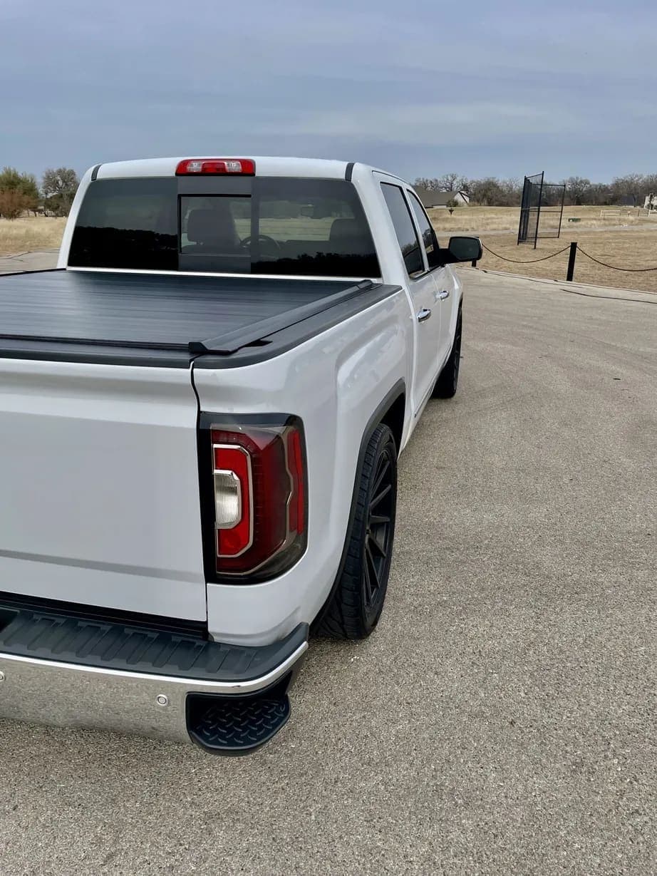 2017 GMC Sierra 1500 SLT Crew Cab, view