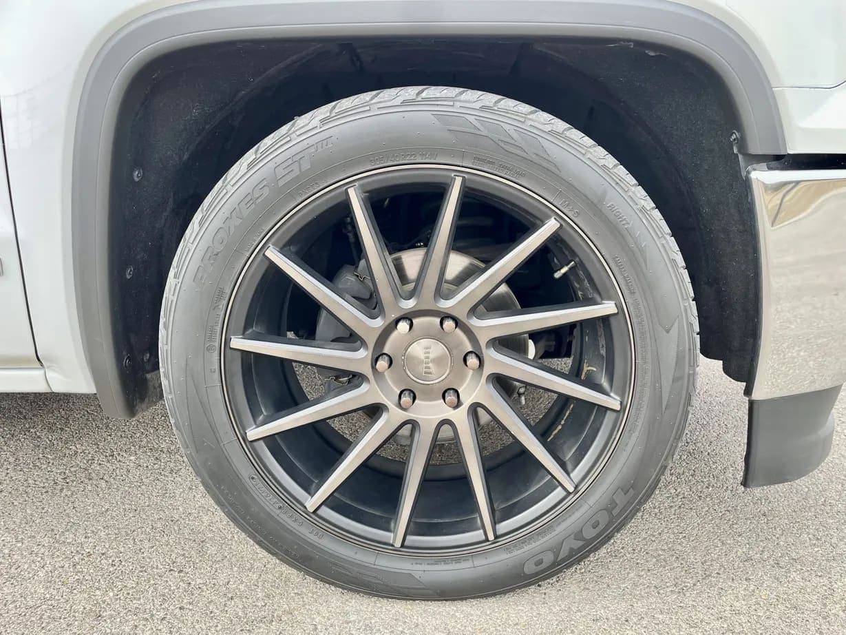 2017 GMC Sierra 1500 SLT Crew Cab, view
