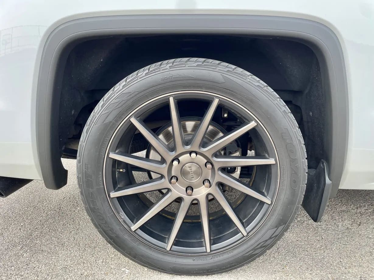 2017 GMC Sierra 1500 SLT Crew Cab, view