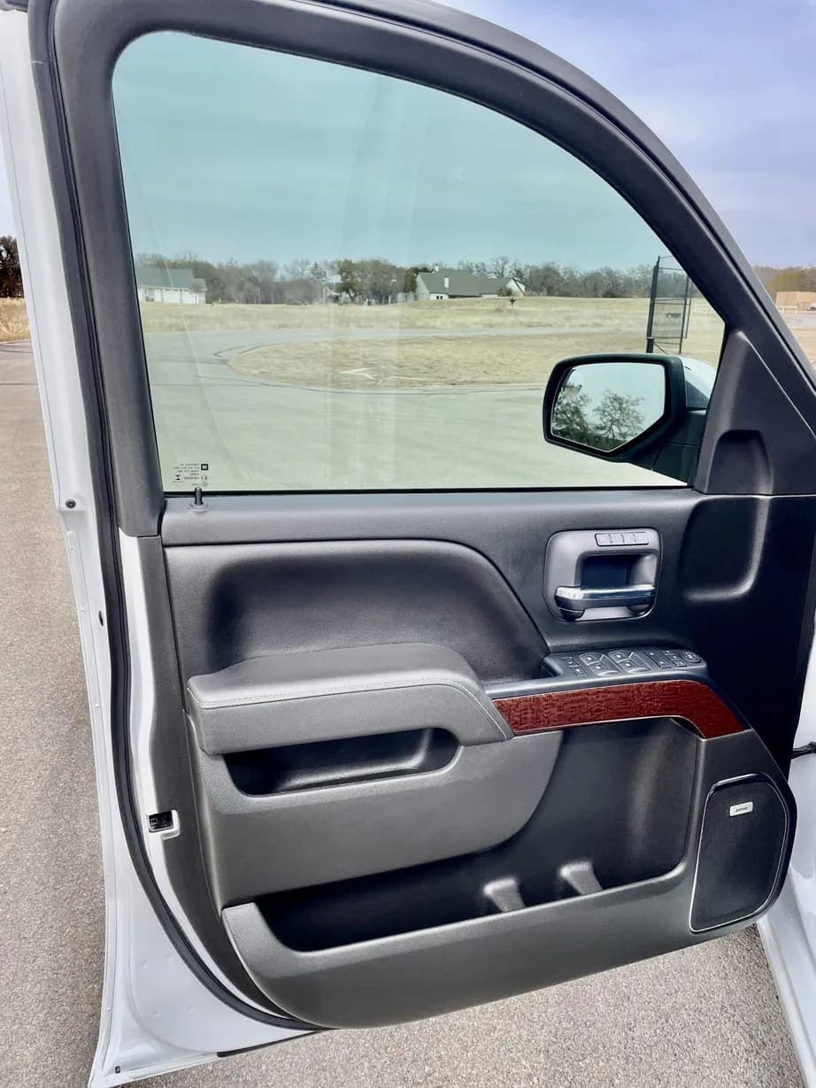 2017 GMC Sierra 1500 SLT Crew Cab, view