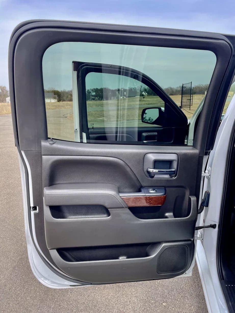 2017 GMC Sierra 1500 SLT Crew Cab, view