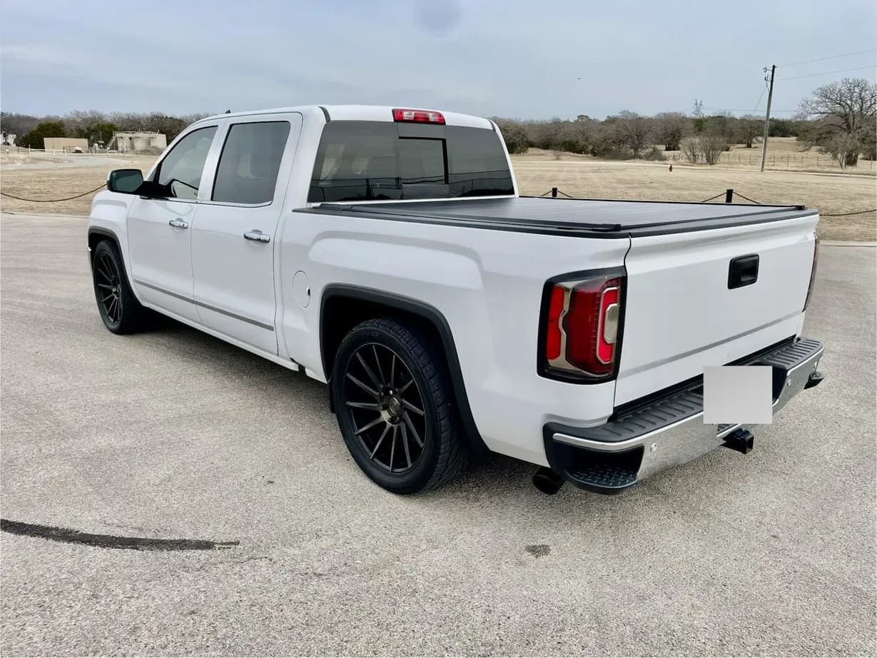 2017 GMC Sierra 1500 SLT Crew Cab, view