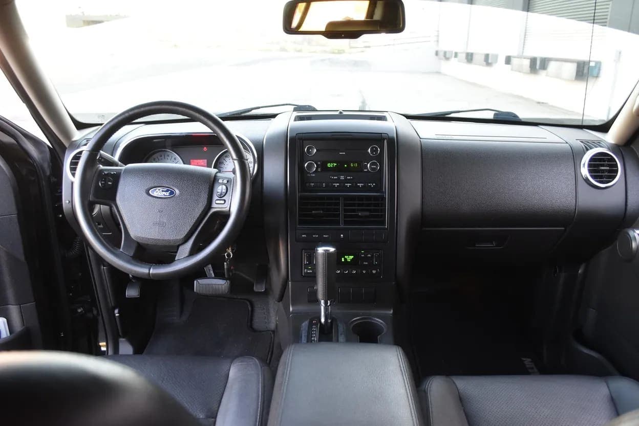 2008 Ford Explorer Sport Trac Limited, view