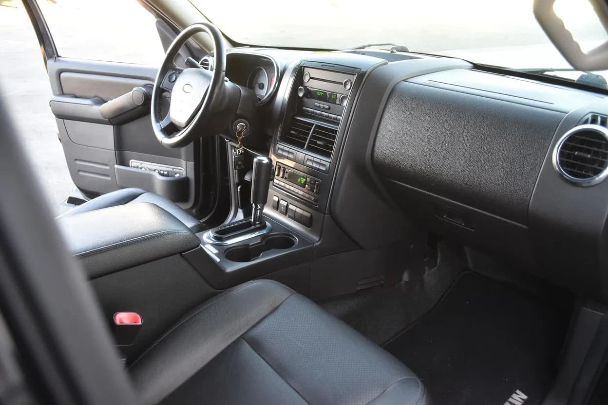 2008 Ford Explorer Sport Trac Limited, view