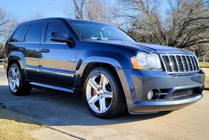 2009 Jeep Grand Cherokee SRT8 exterior