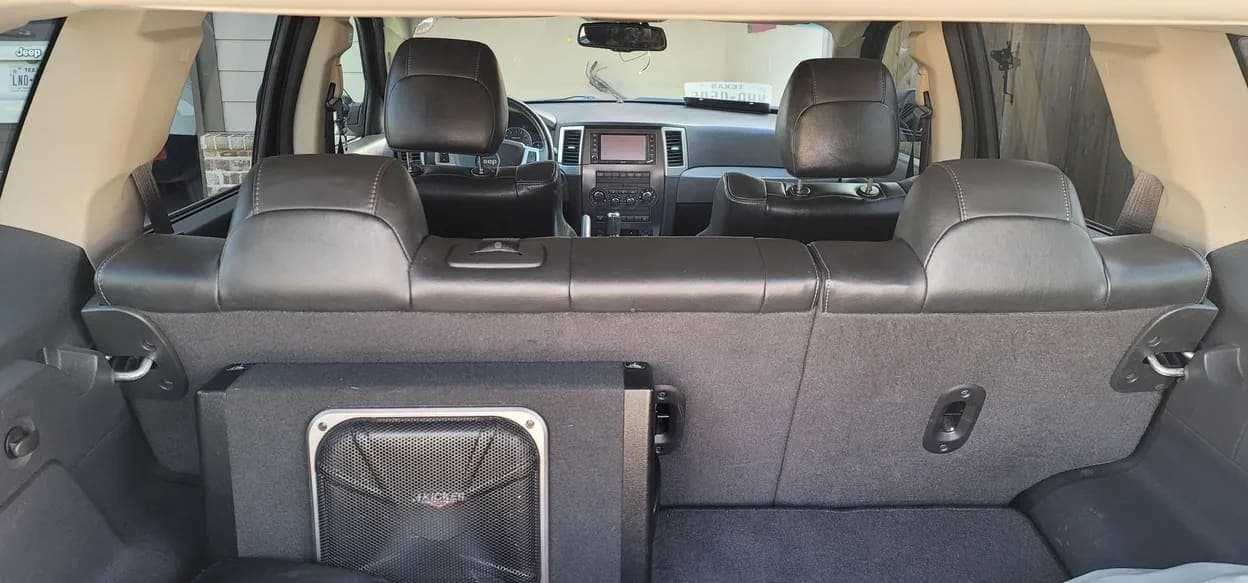 2009 Jeep Grand Cherokee SRT8, view