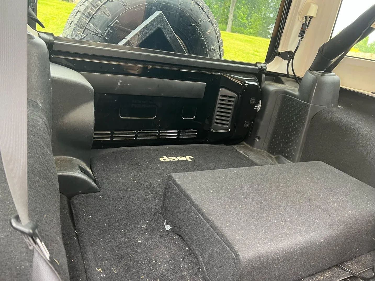 2013 Jeep Wrangler Unlimited Sahara, view