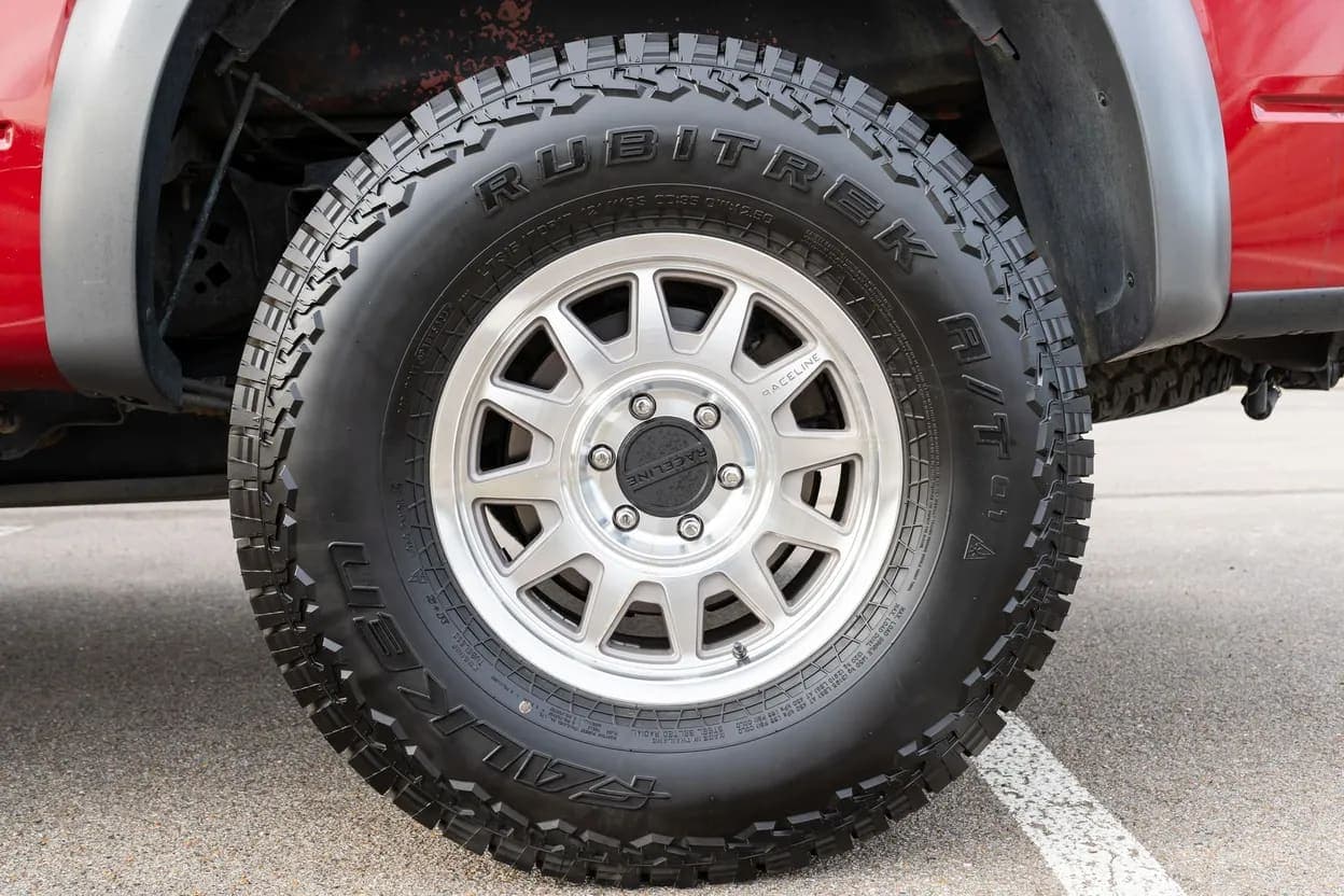 2014 Ford F-150 SVT Raptor Special Edition, view