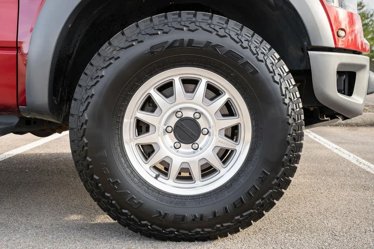2014 Ford F-150 SVT Raptor Special Edition, view