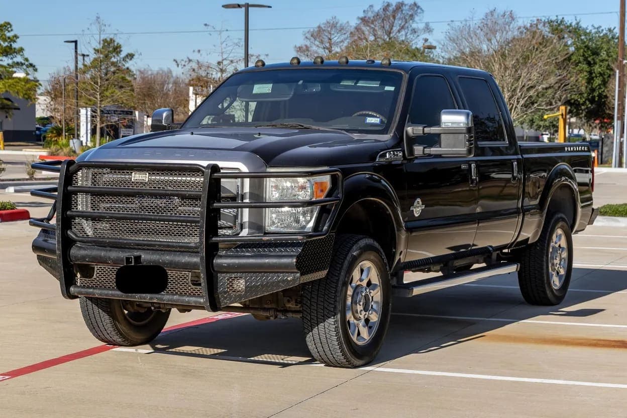 2015 Ford F-250 Super Duty Lariat exterior