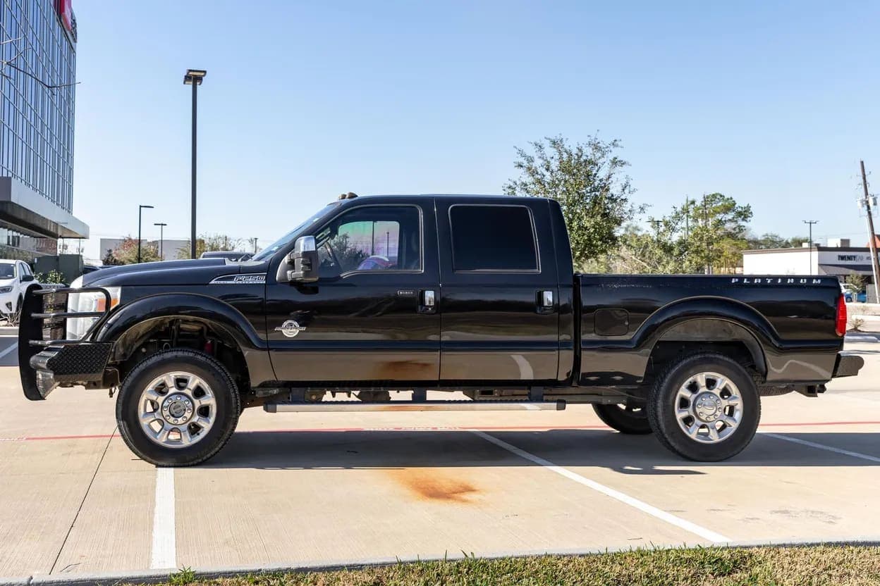 2015 Ford F-250 Super Duty Lariat, view