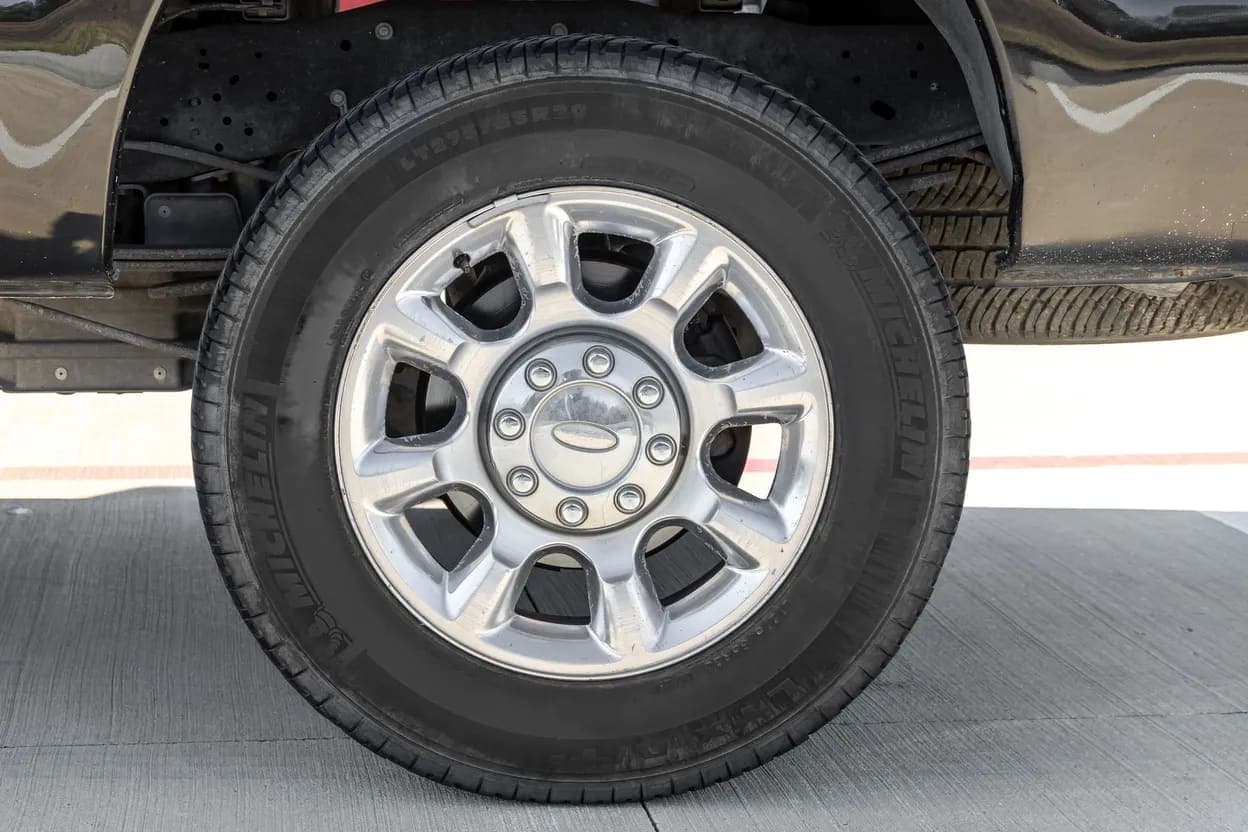 2015 Ford F-250 Super Duty Lariat, view