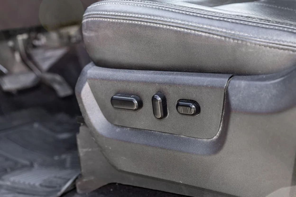 2015 Ford F-250 Super Duty Lariat, view