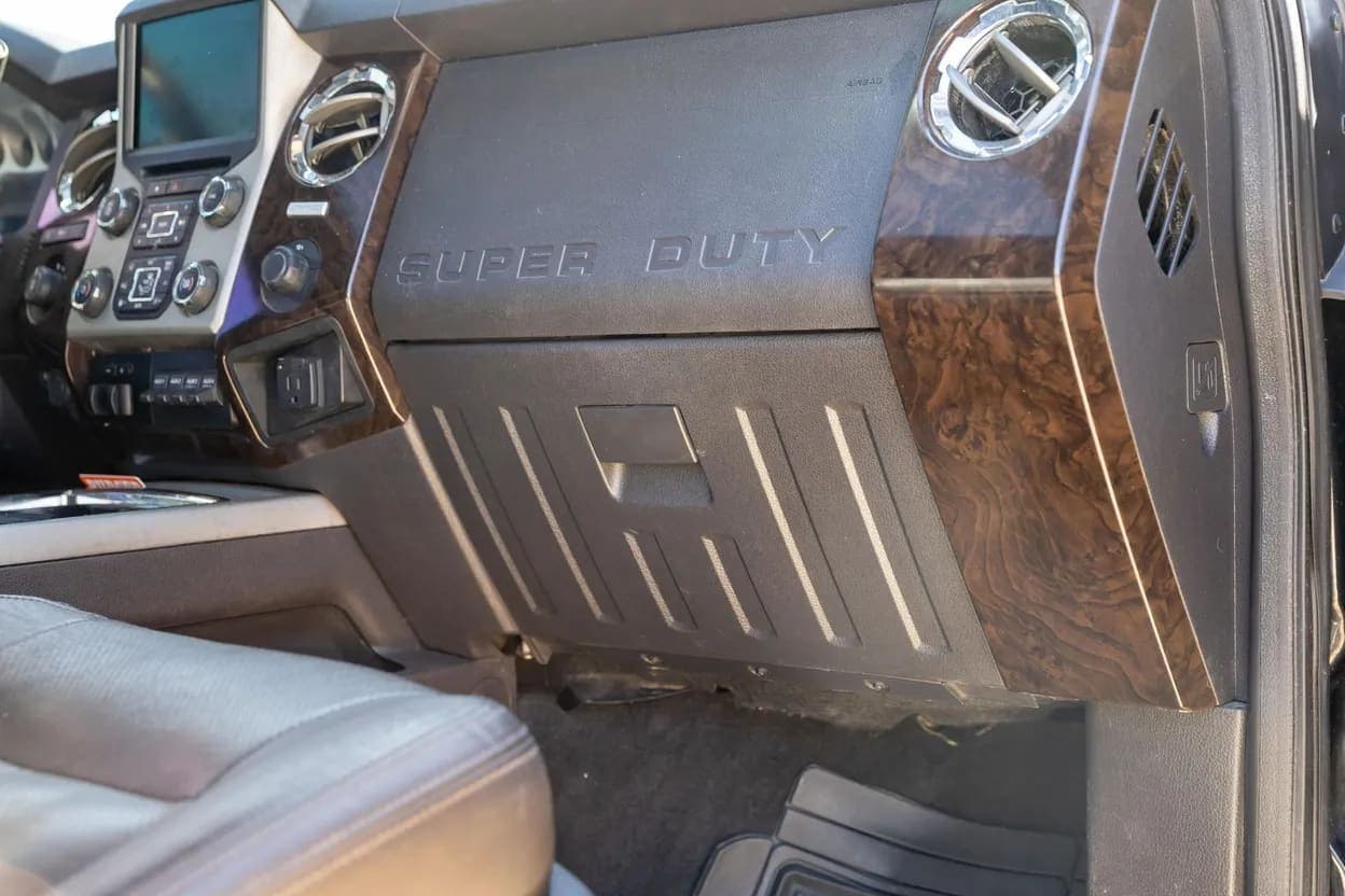 2015 Ford F-250 Super Duty Lariat, view