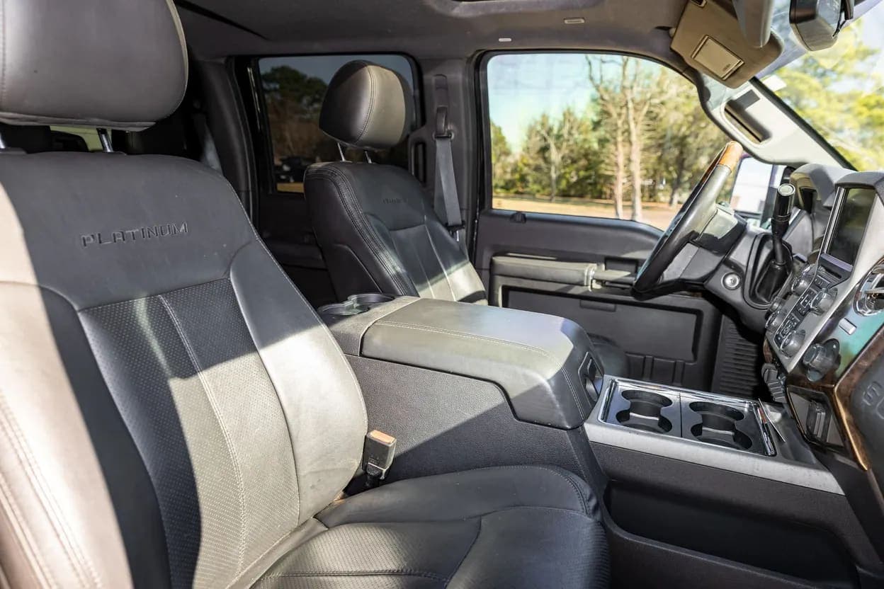 2015 Ford F-250 Super Duty Lariat, view