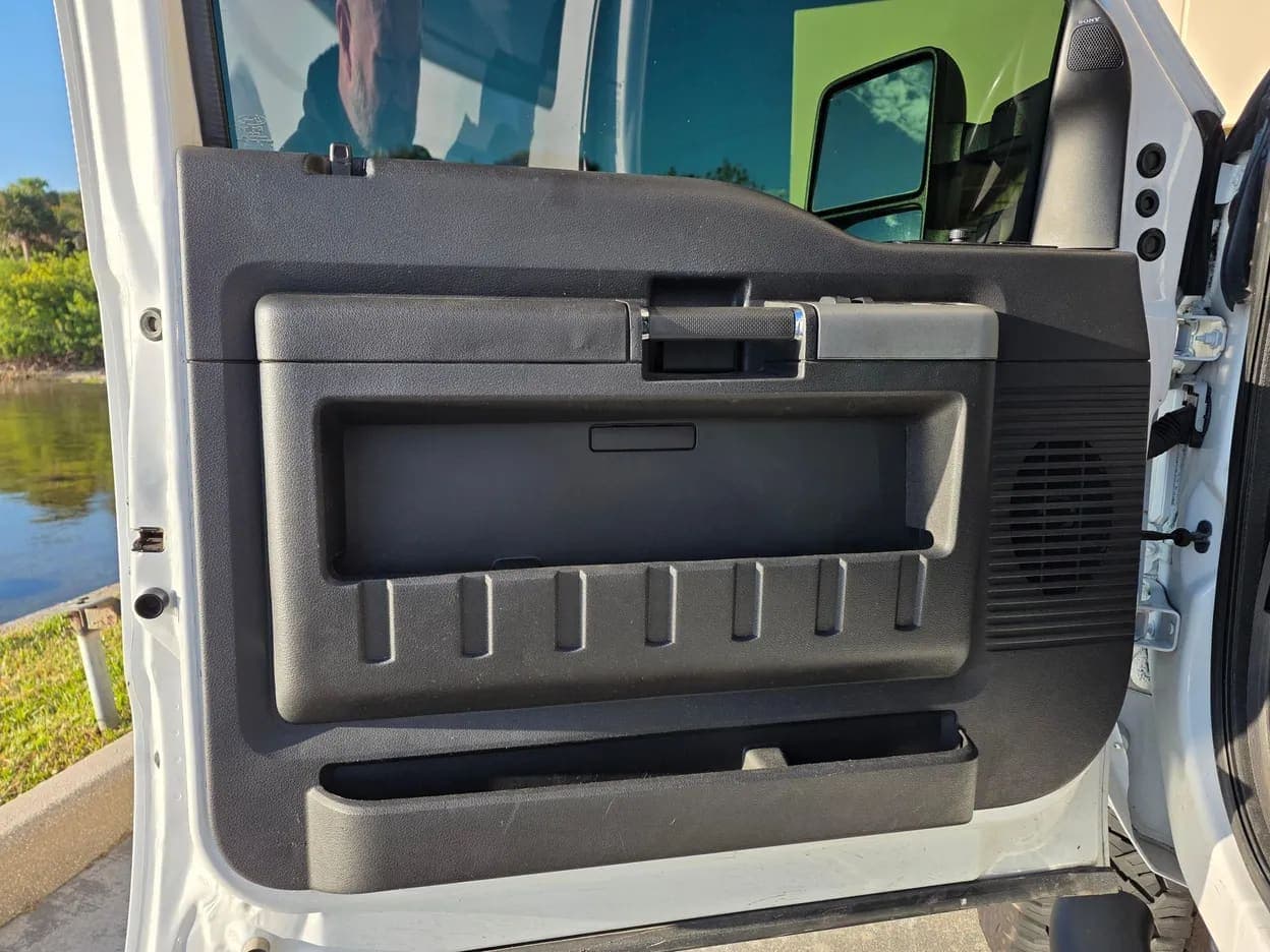 2015 Ford F-350 Super Duty Lariat, view