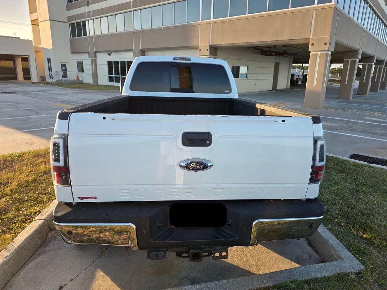 2015 Ford F-350 Super Duty Lariat, view
