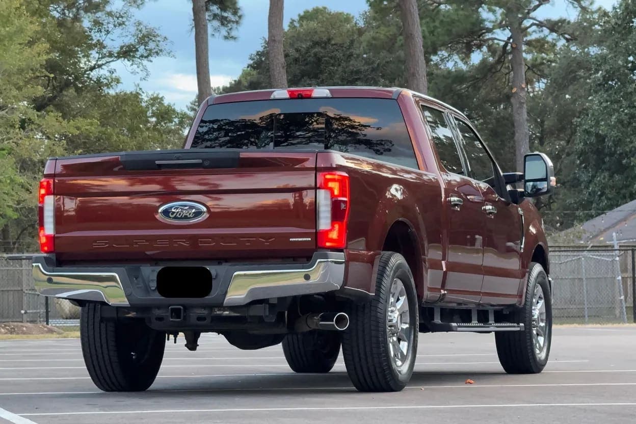 2017 Ford F-250 Super Duty Lariat, view