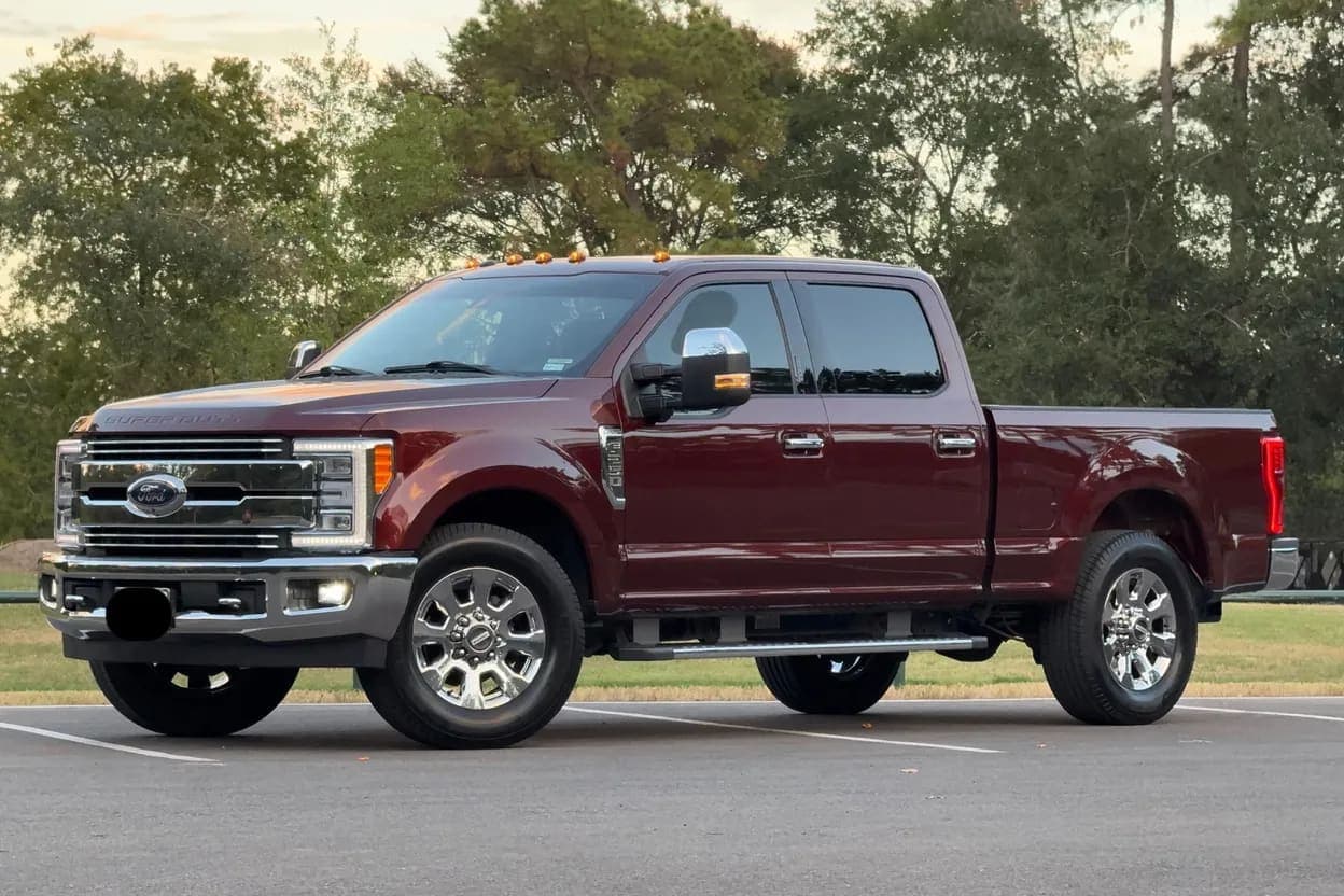2017 Ford F-250 Super Duty Lariat, view