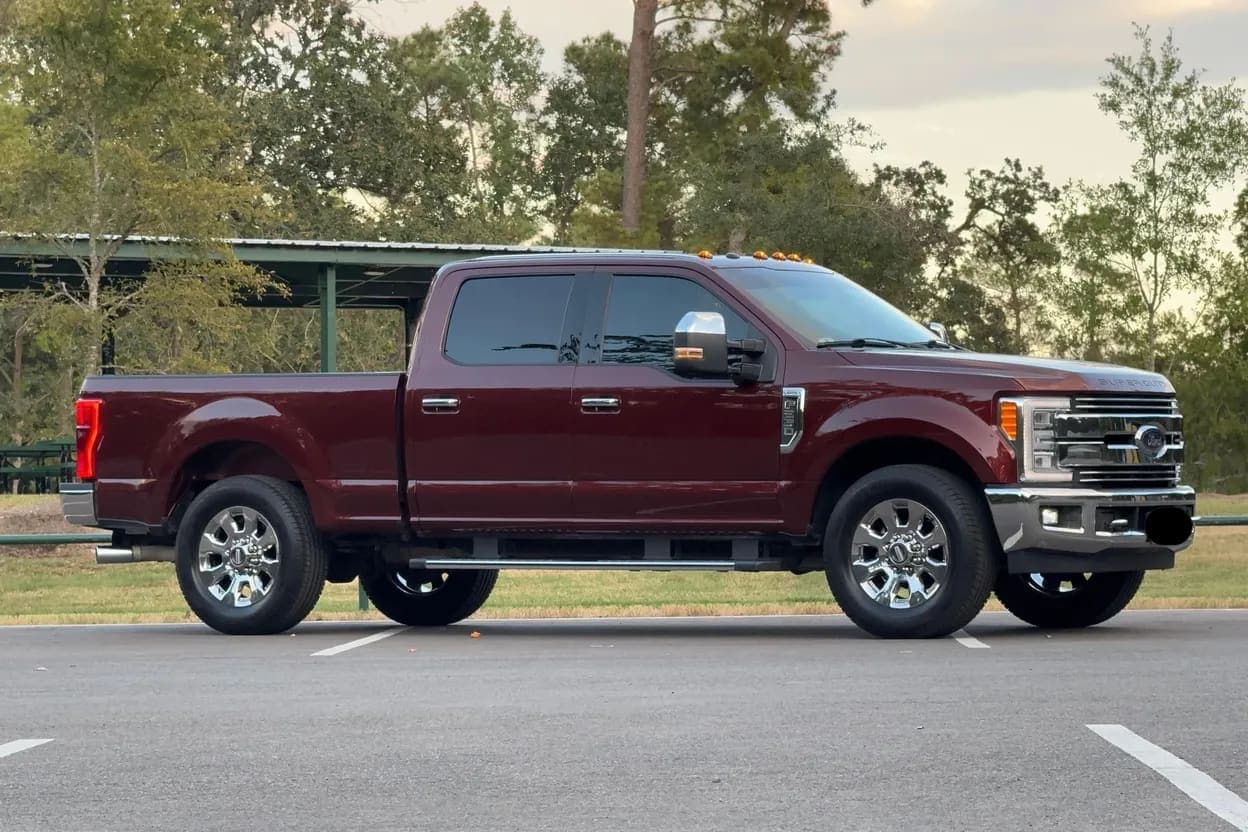 2017 Ford F-250 Super Duty Lariat, view