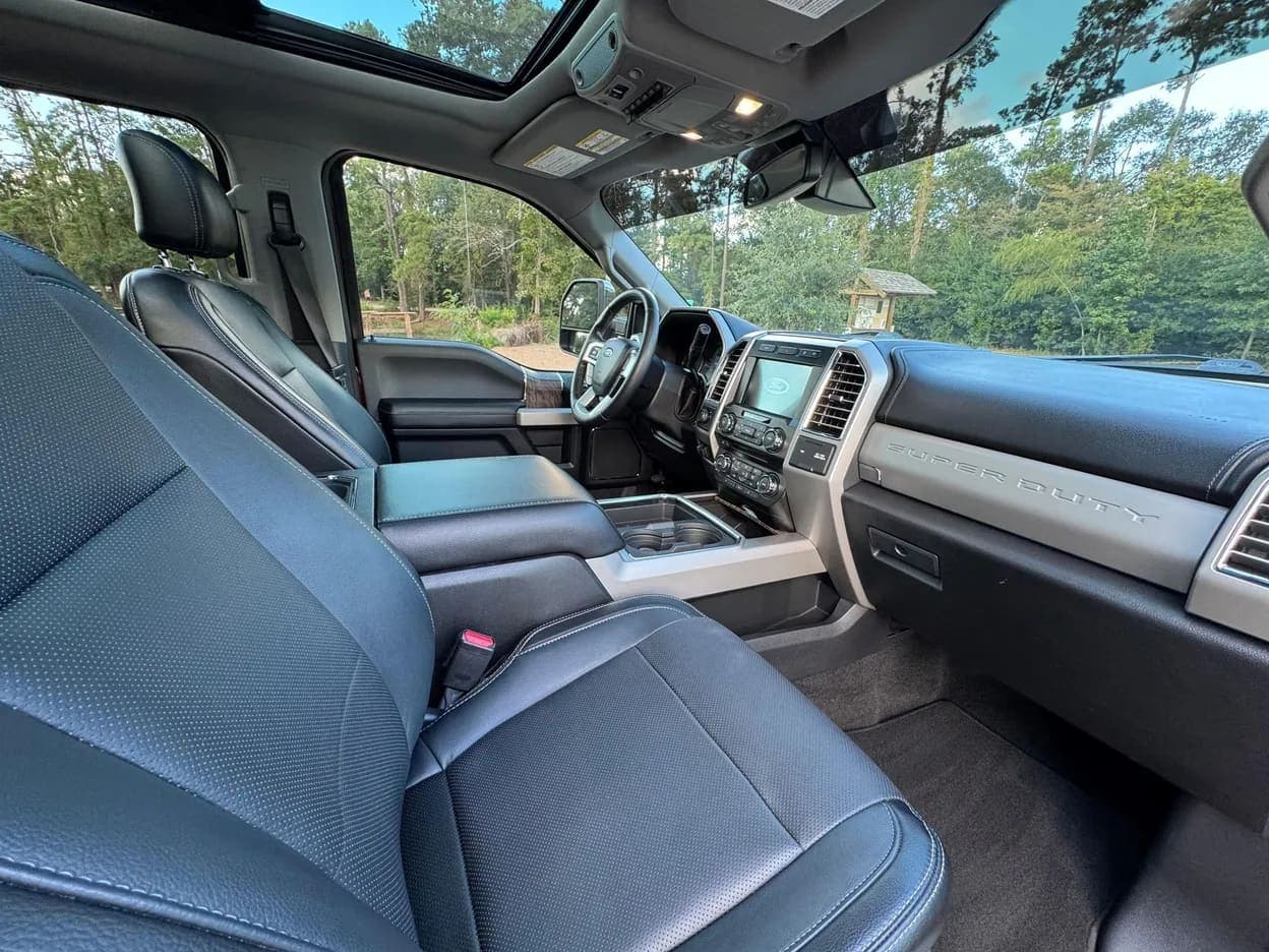 2017 Ford F-250 Super Duty Lariat, view