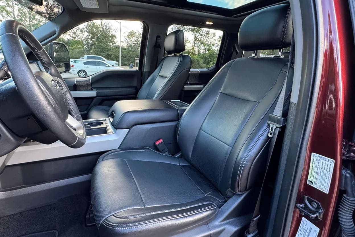 2017 Ford F-250 Super Duty Lariat, view